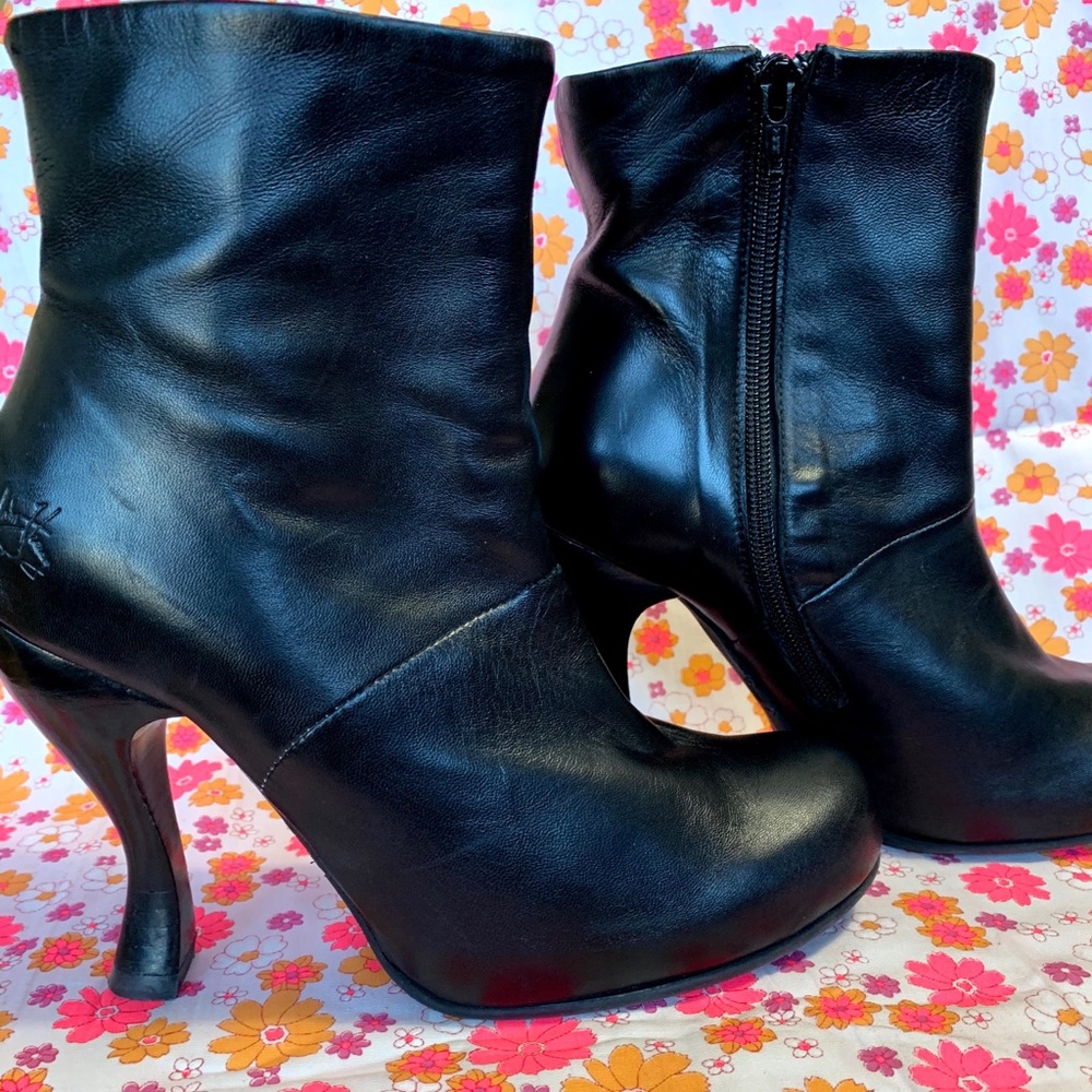 John Fluevog Attention Jolie Ankle Boots Heel